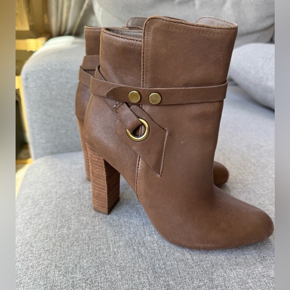 Design lab booties - Picture 1 of 3